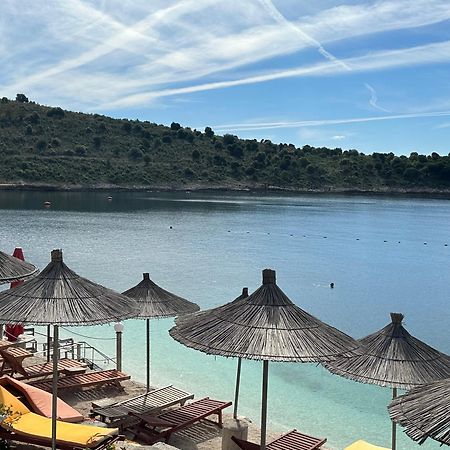 Villa Xhefri 2 Sarandë Eksteriør bilde