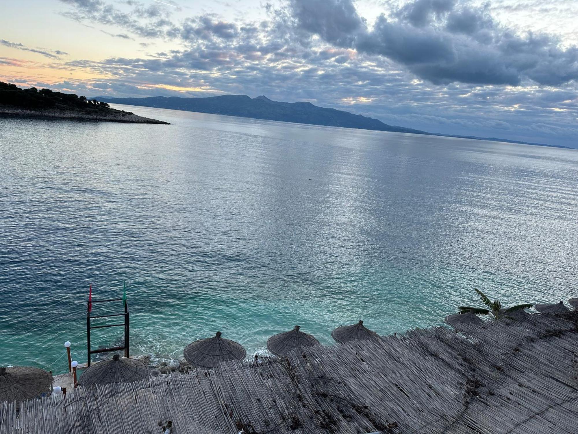 Villa Xhefri 2 Sarandë Eksteriør bilde